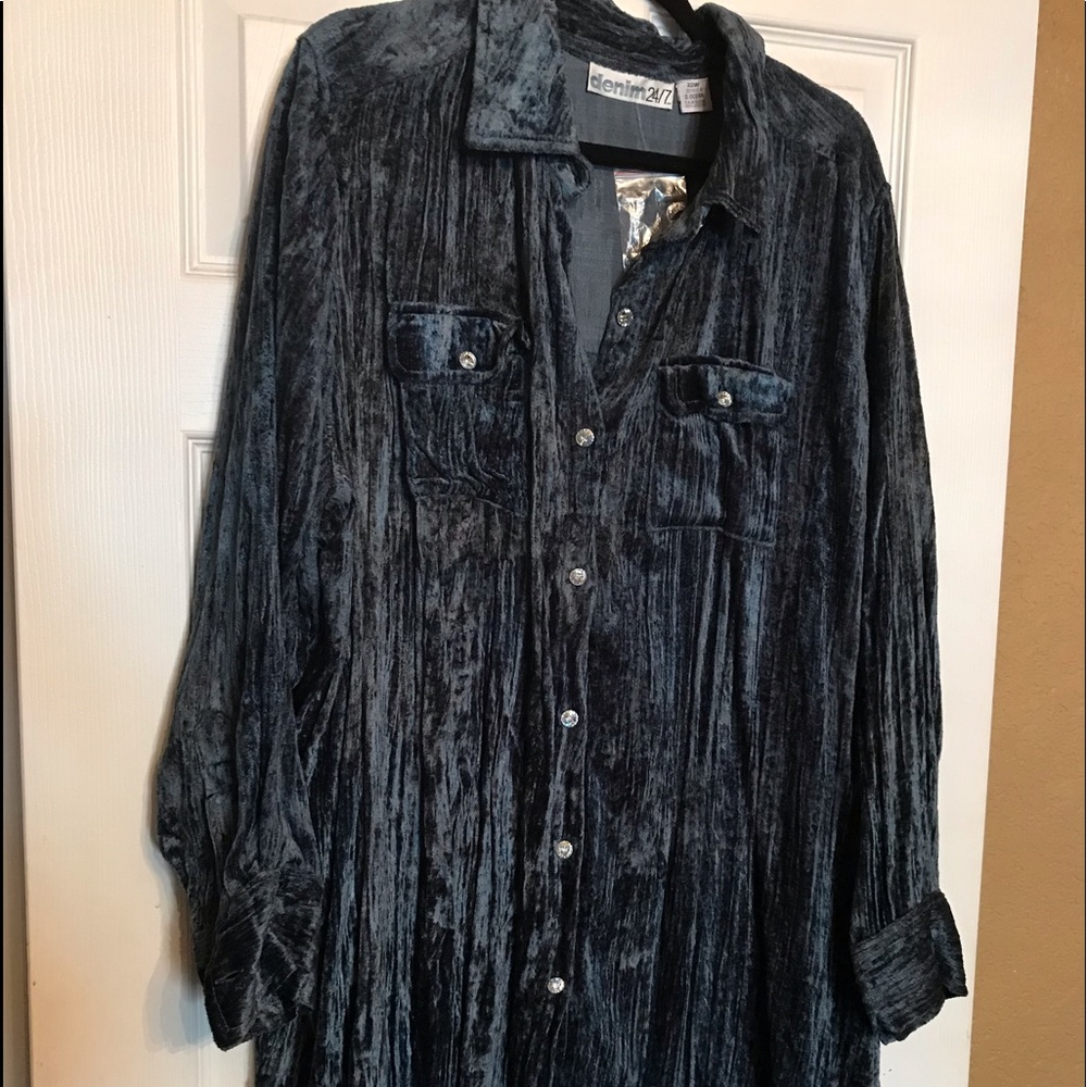Dark slate blue top